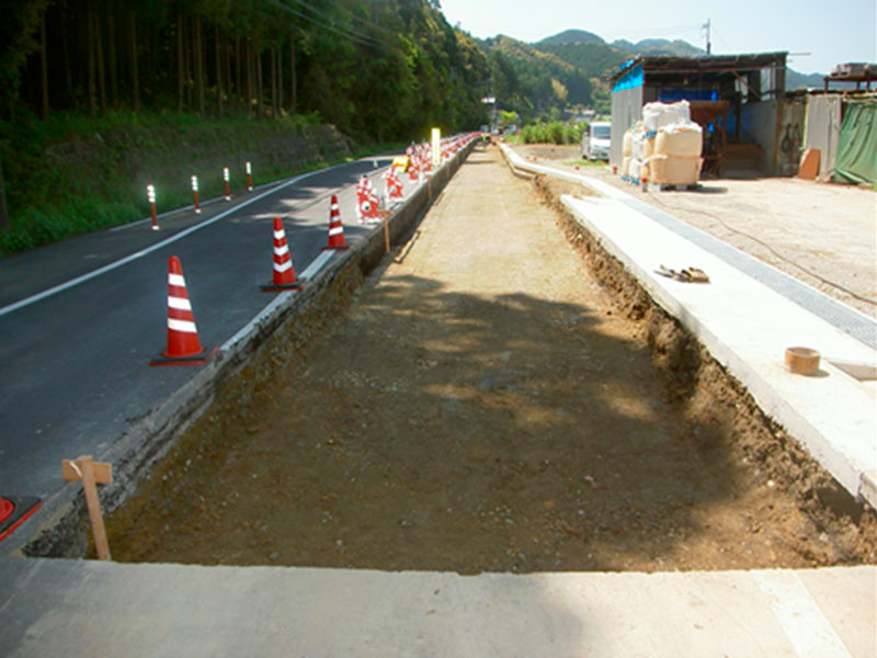 【平成29年度】一般県道鵜殿熊野線（大里）道路交通安全対策（歩道整備）工事